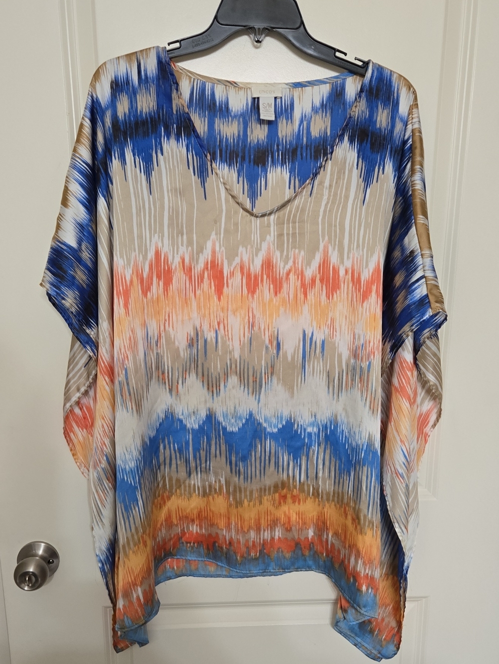 Chico's Multicolor Wave-Print V-Neck Tunic in Blue, Coral & Tan